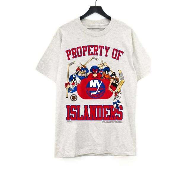 Gildan Other - Looney Tunes Nhl Property Of New York Islanders Shirt